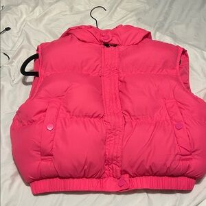 Brand New! ANWND Pink Puffer Vest. Size Small